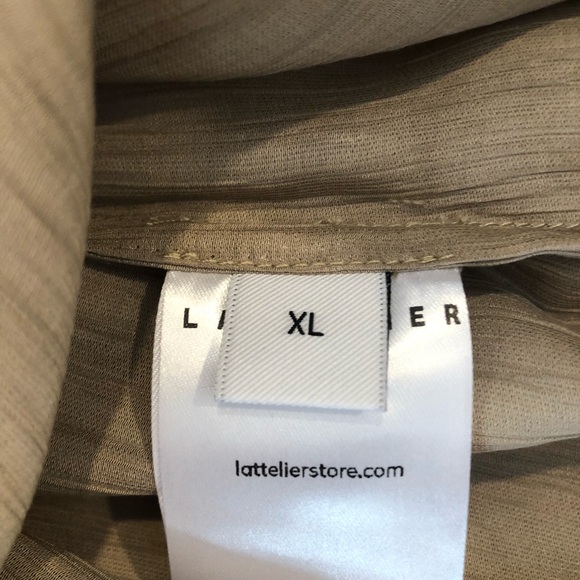 Crimped textured shirt and pants from Lattelier - Picture 9 of 16